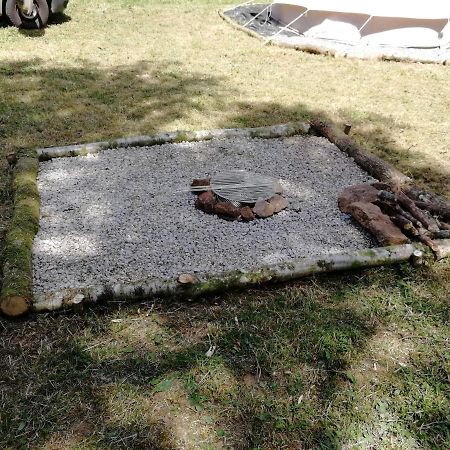 Tente Insolite 1 A 5 Personnes Plouray Dış mekan fotoğraf